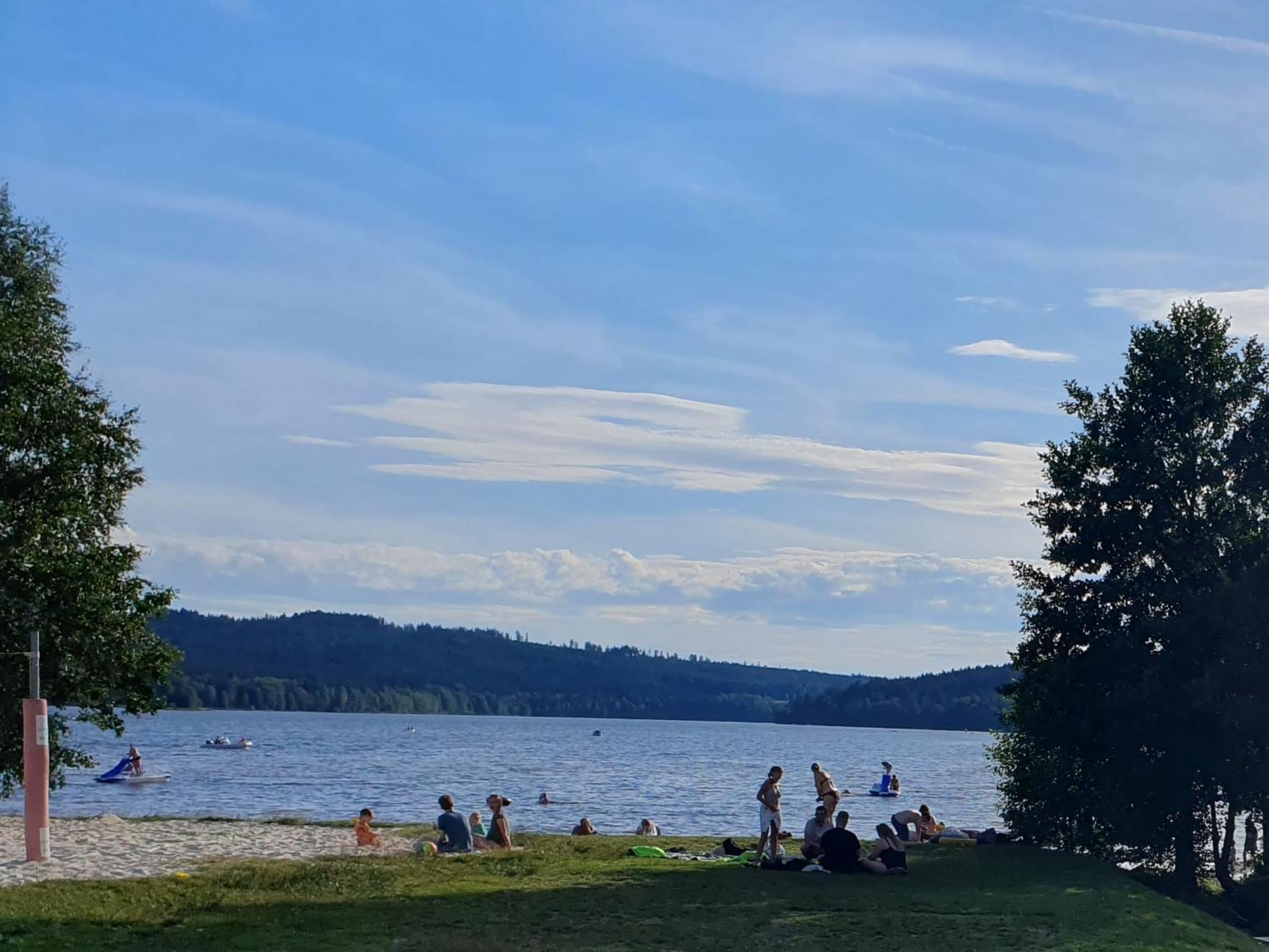 Mezonet Lipno Nad Vltavou Apartamento Exterior foto